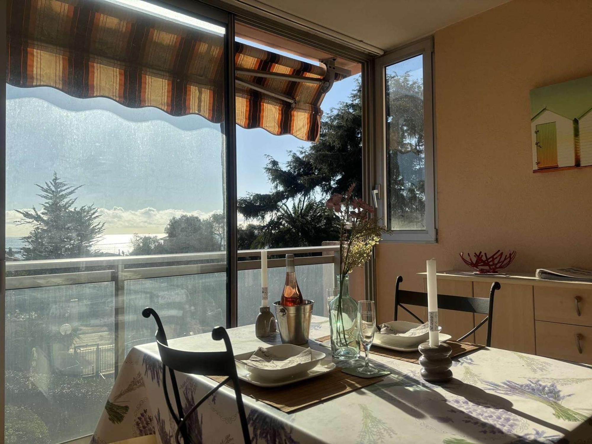 Studio Agreable Avec Loggia, Garage Et Plage A Proximite - 2 Couchages, Golfe-Juan - Fr-1-252-62 Exterior foto